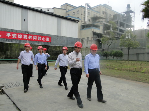 何積庚調研永安雙華公司[2].jpg