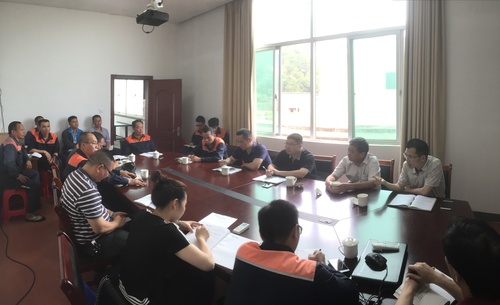 林敏杭：海峡科化副总经理郑庆樟到富兴建设上杭分公司调研指导工作照片.jpg