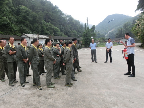 陈志雄：永安分公司三车间开展消防灭火演练1.jpg