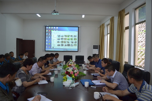 公司祁忠清副总经理一行到龙岩分公司检查指导3 邓义桢 摄.jpg
