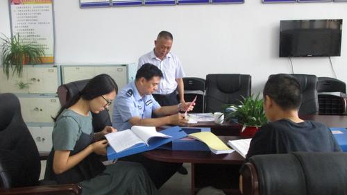 林景云：新罗区交通安全联合组到龙岩分公司检查道路安全工作.jpg