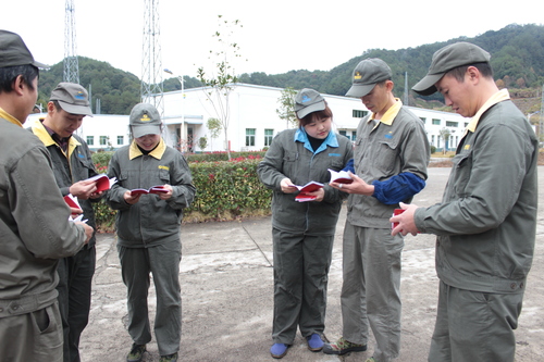 连珂莹：安全周宣传活动.jpg