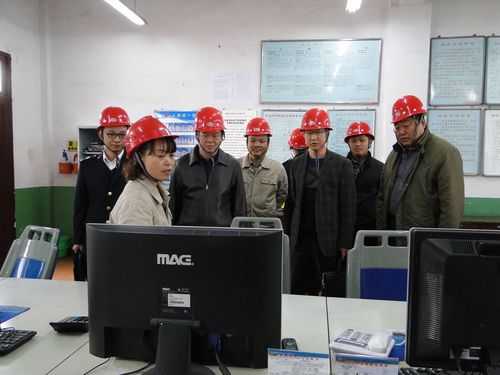 许丽珠：图为中控室现场调研.jpg