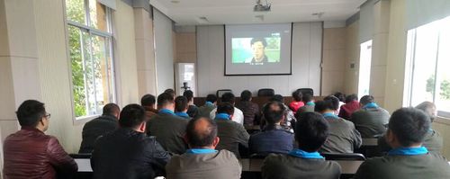 林双英：永春分公司组织全体管理人员及党员观看廉洁电教片。.jpg