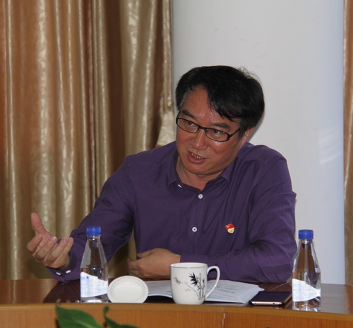 罗联河：公司党委书记吴彩洪到机关第一党支部上主题党课01.jpg
