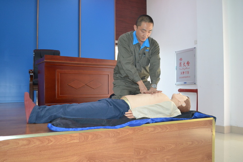 苏艳丽：龙岩分公司开展消防安全日活动2.jpg