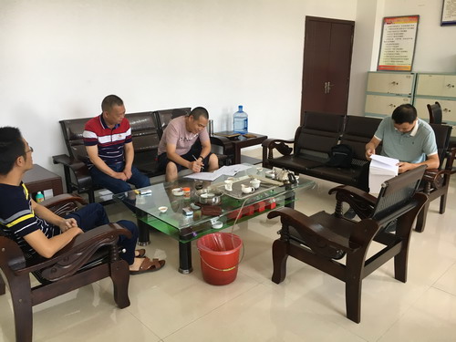 钟惠：新罗区道路交通安全综合整治领导工作小组到龙岩分公司检查指导工作_调整大小.jpg