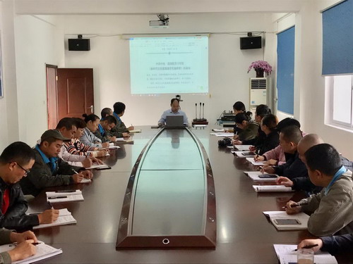 庄灿彬-学习贯彻《新时代公民道德建设实施纲要》_调整大小.jpg