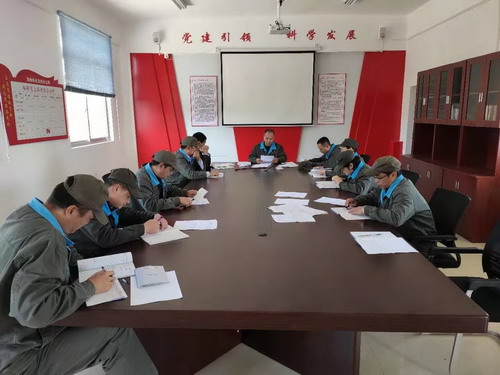 廖文毅：龙岩分公司机修党支部召开2019年度组织生活会暨民主评议党员工作会_调整大小.jpg