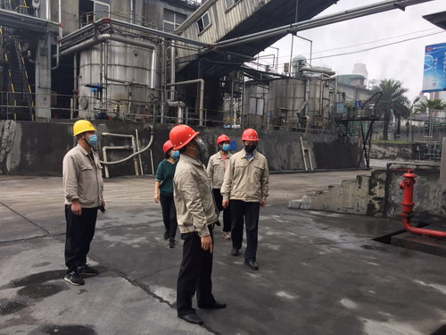 图为：安全专项检查现场1拍摄者彭华_调整大小.JPG