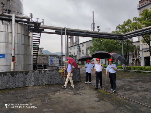 永安双华公司施皞�?�?6日省机控开展危险化学品专项检查现场_调整大小.JPG