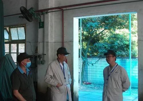 富兴建设-游常�?三明市工业和信息化局到富兴建设安全检查_调整大小.jpg