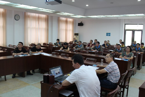 (建议采用)永安分公司郭志强:纪委主任陈志雄在党风廉政警示教育会上作工作报告_调整大小.jpg (建议采用)永安分公司郭志强:纪委主任陈志雄在党风廉政警示教育会上作工作报告_调整大小.jpg