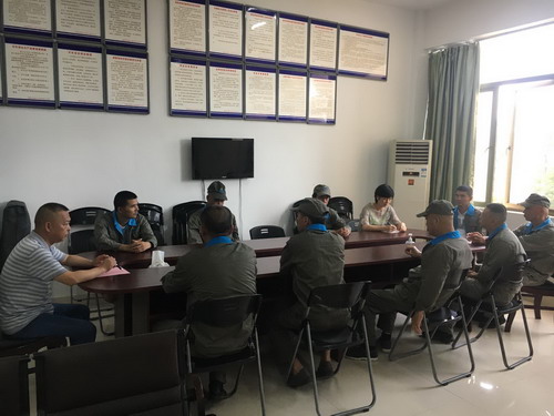 钟惠：龙岩分公司运输车队还组织召开专题会议_调整大小.jpg