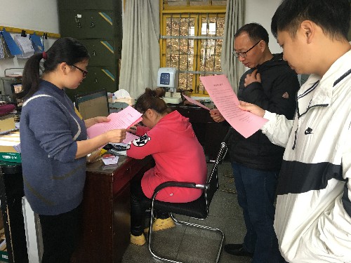 “疫情防控　我们在行动”主题党日活动图片~1.jpg