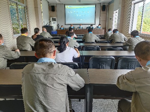 9.15疫情防控工作布置会~1.jpg