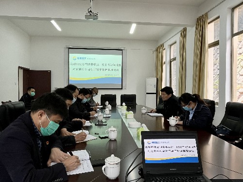 叶莉：海峡科化公司党委委员、纪委书记何浦寨到龙岩分公司开展集体廉政谈话~1.jpg