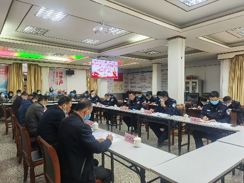 陈余�?民化建设公司开展“树典型  开小灶”活动推进会~1.jpg