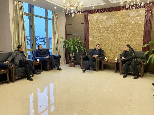 吴瑶：座谈会现场~1.jpg