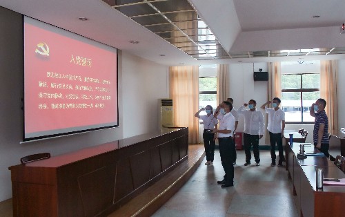 海峡科化永安分公司荆东杰：光辉“七一”，我们这样为党庆生！照�?~1.jpg