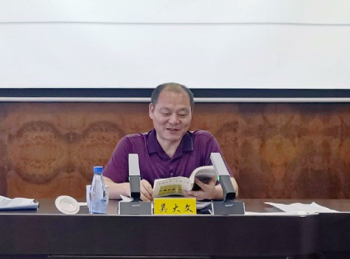 富兴建设公司+王凯�?吴大文为富兴建设公司永安党支部党员职工上党课11~1.jpg