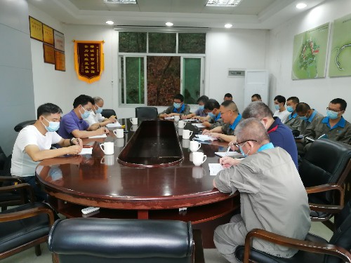 座谈会~1.jpg