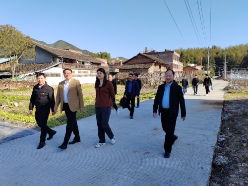 格式工厂海峡科化公司党委书记、董事长吴彩洪到福安市城阳镇仙岭村调研乡村振兴工作并慰问驻村干部1.jpg