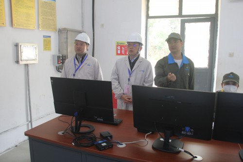 格式工厂福安胡廷淦：图为颜建议到福安分公司调研指导工�?(1).jpg