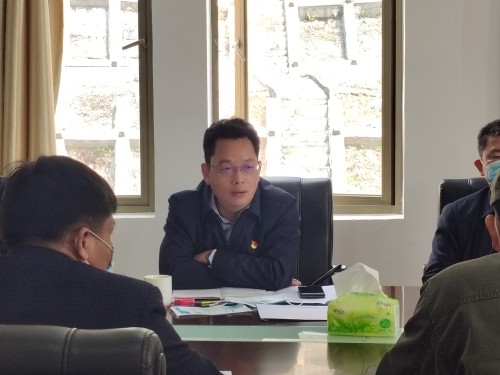 格式工厂龙岩分公�?黄晓�?会议现场.jpg