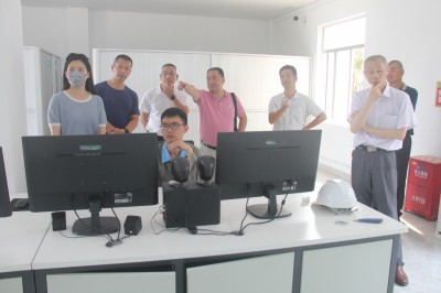格式工厂福安胡廷淦：图为宁德市工信局总工程师张辉一行到福安分公司开展民爆行业重大事故隐患专项排查及反恐防范监督检查工�?(2).jpg