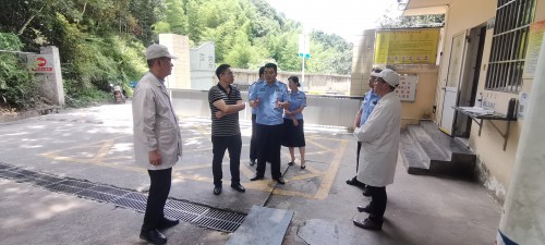格式工厂龙岩分公�?丁海�?福建省公安厅督察组到龙岩分公司开展涉枪涉爆企业安全检�? (1).jpg