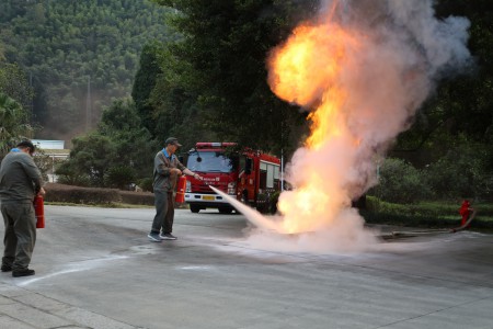 1768462250414229.jpg 格式工厂高羽彤:扑灭火情.jpg